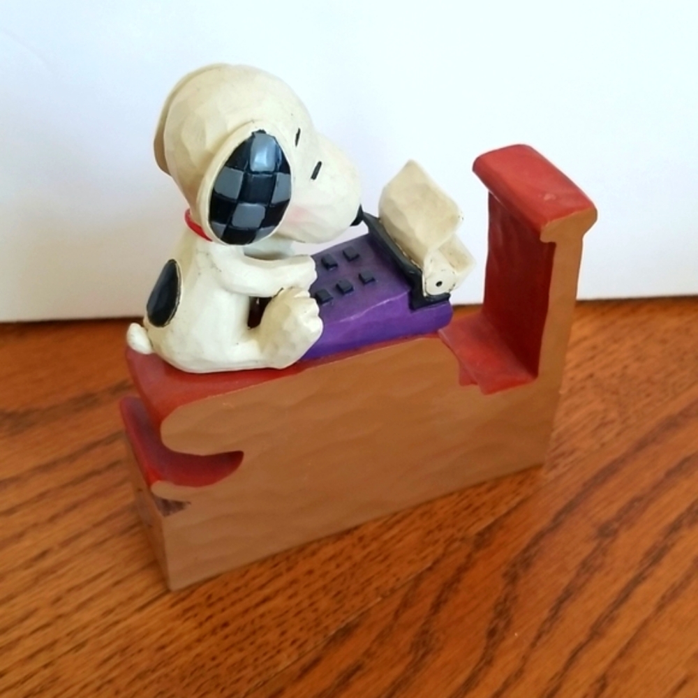Jim Shore Snoopy Peanuts Love - Picture 6 of 10